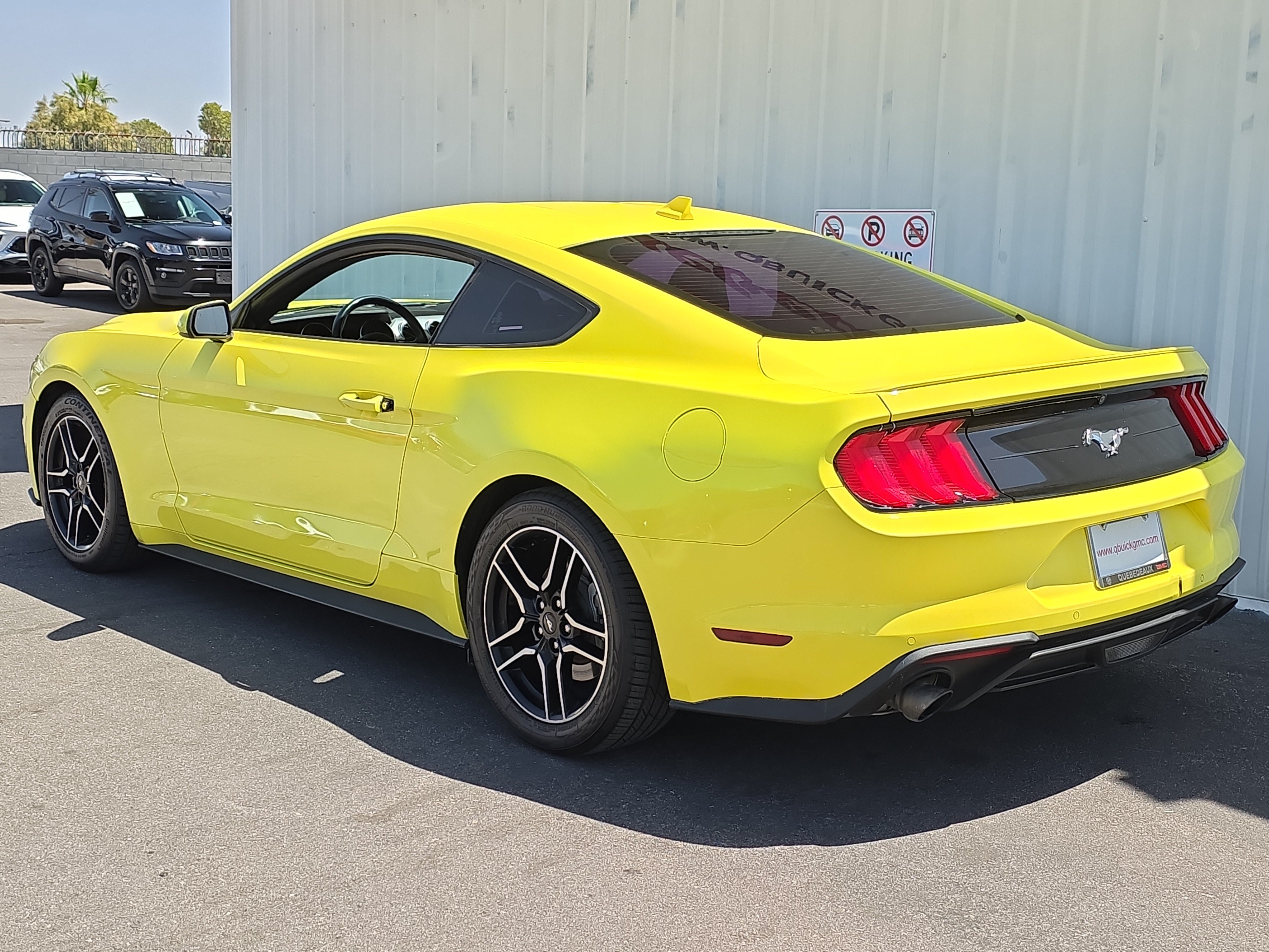 Used 2021 Ford Mustang Premium RWD image 5