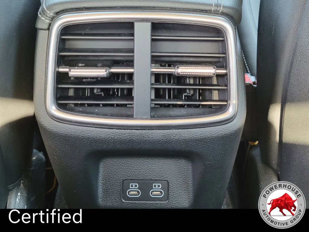 Used 2025 Genesis G70 2.5T image 16