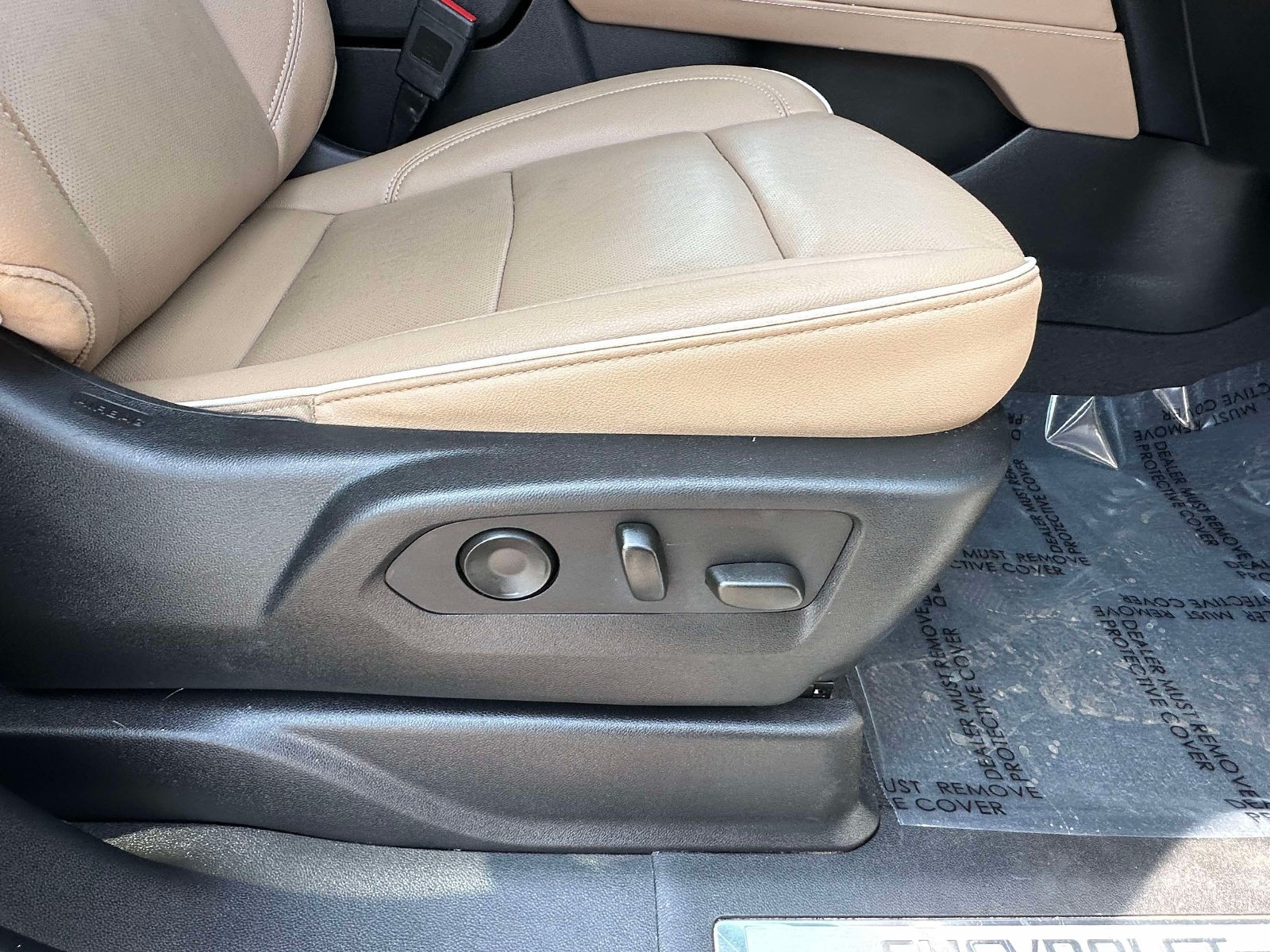 Used 2023 Chevrolet Suburban Premier w/ Premium Package AWD/4WD image 26