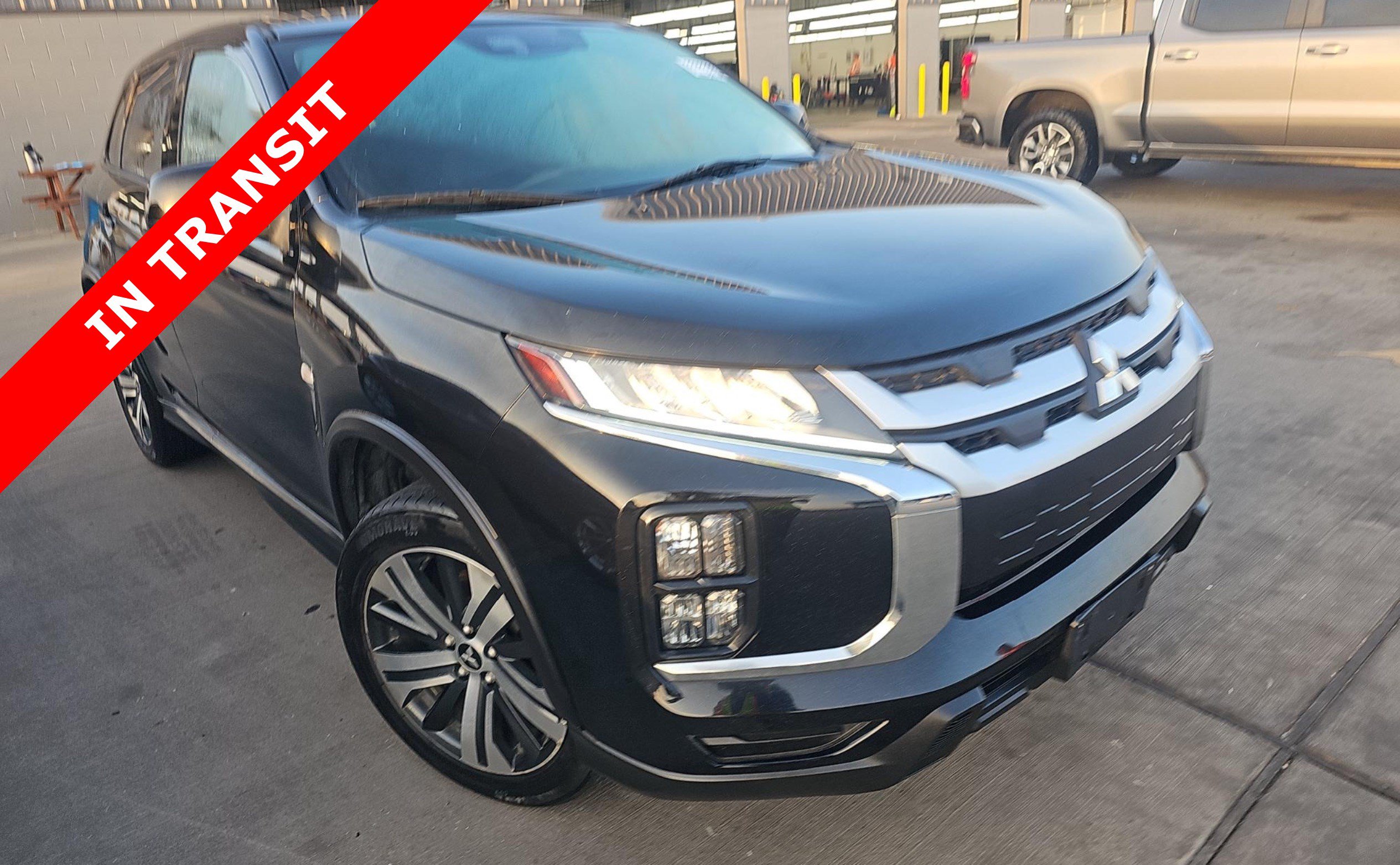 Used 2021 Mitsubishi Outlander Sport ES FWD image 1