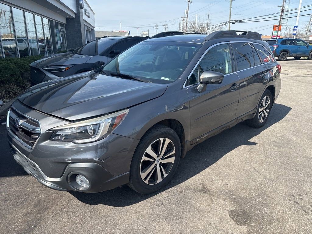 Used 2018 Subaru Outback 2.5i Limited AWD/4WD image 2