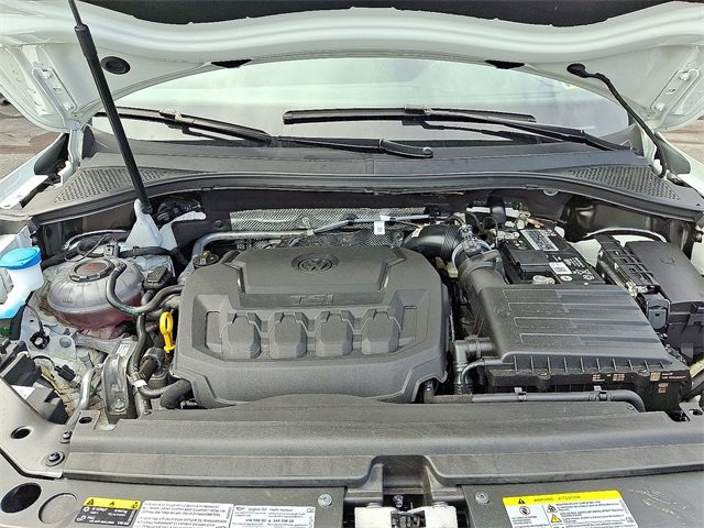 Used 2022 Volkswagen Tiguan SE image 28