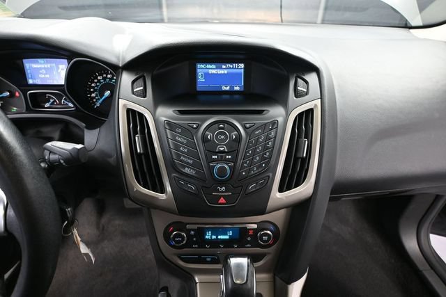 Used 2012 Ford Focus SEL FWD image 28