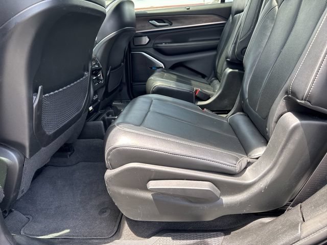 Used 2021 Jeep Grand Cherokee L Overland w/ Luxury Tech Group IV AWD/4WD image 27