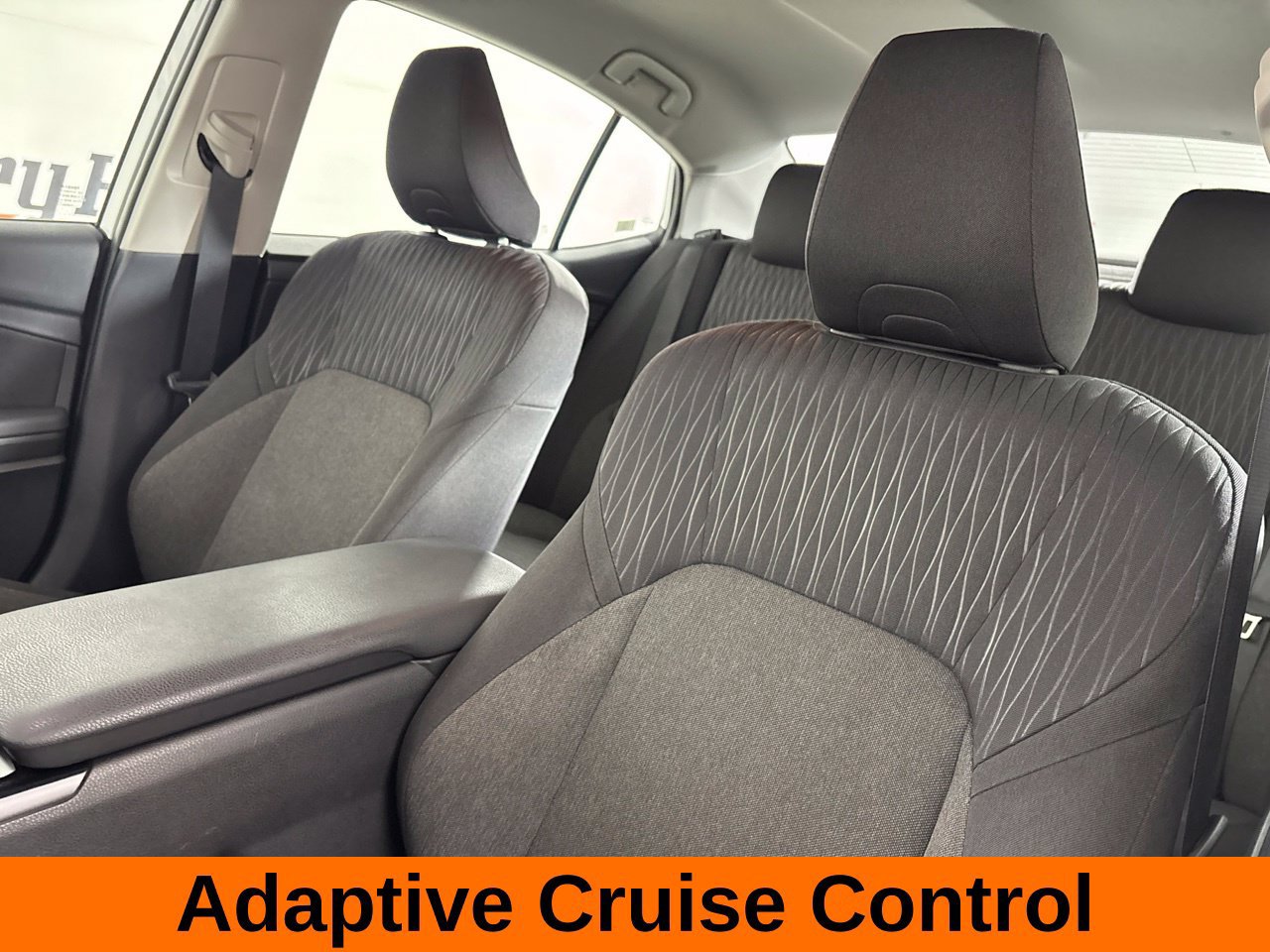 Used 2025 Toyota Camry LE FWD image 12