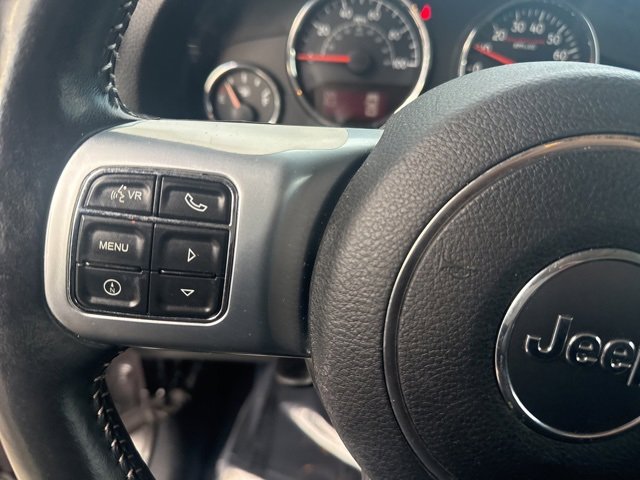 Used 2016 Jeep Wrangler Unlimited Rubicon image 19