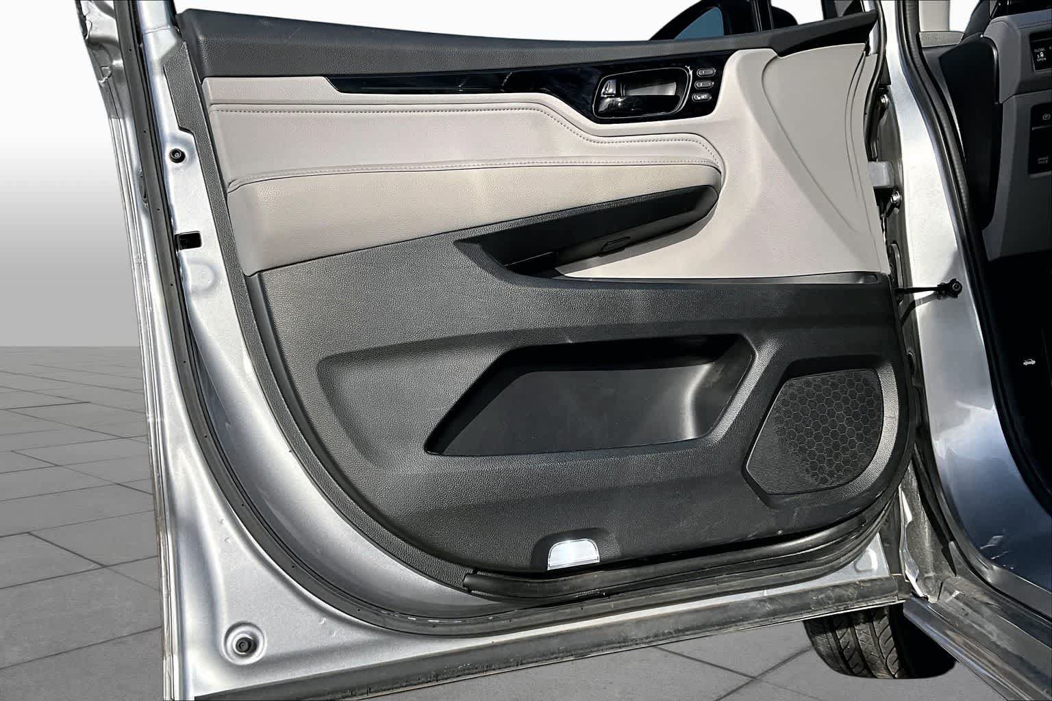Certified 2024 Honda Odyssey Elite image 21