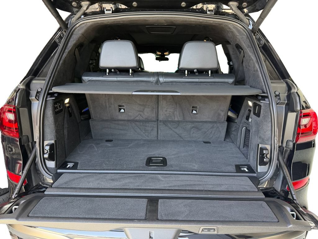 Used 2021 BMW X7 M50i AWD/4WD image 19