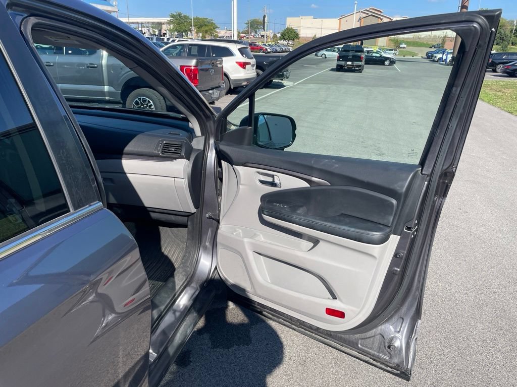Used 2018 Honda Pilot EX image 18
