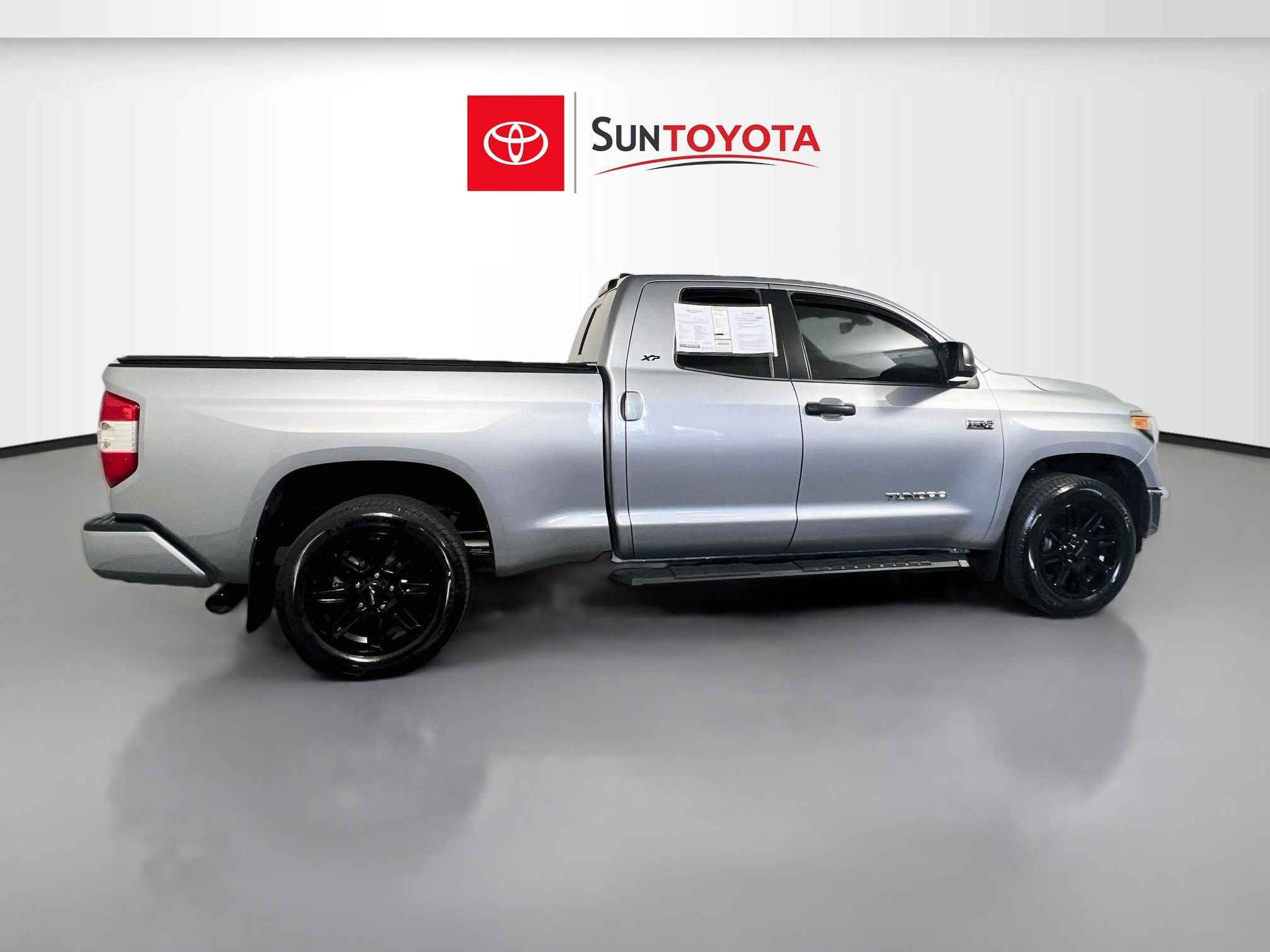 Used 2021 Toyota Tundra SR5 RWD image 2