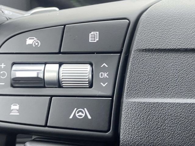 New 2026 Kia Sportage LX FWD image 17