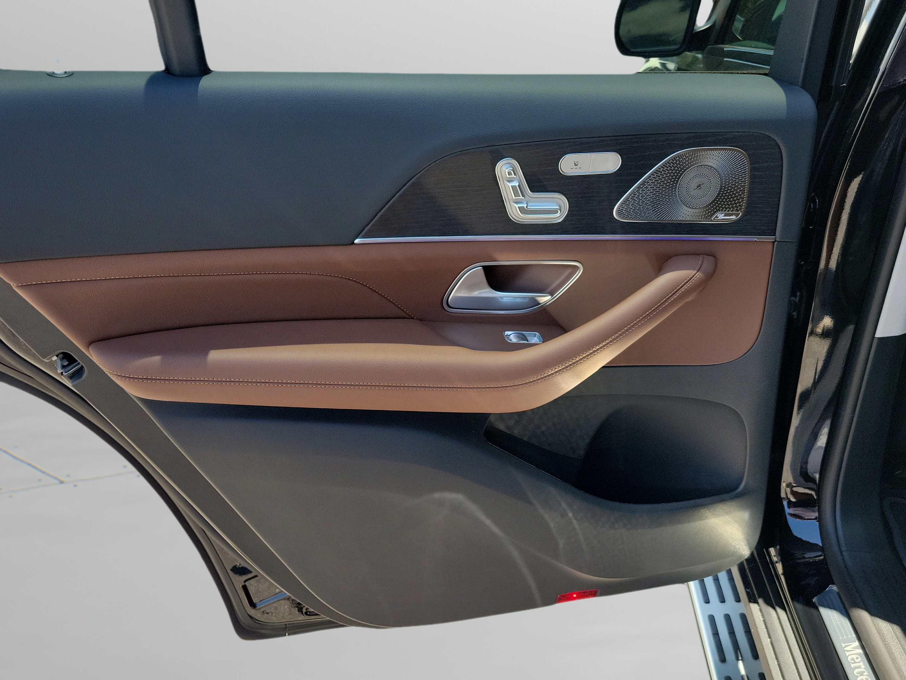 New 2026 Mercedes-Benz GLS 450 4MATIC image 7