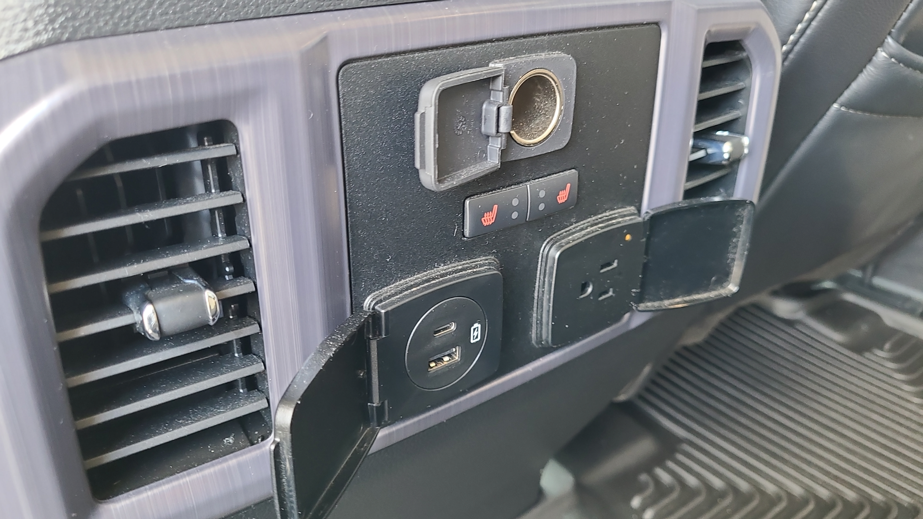 Certified 2021 Ford F350 Limited AWD/4WD image 16