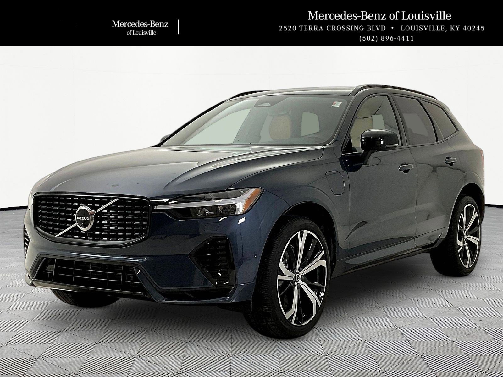 Used 2025 Volvo XC60 T8 Ultra w/ Climate Package