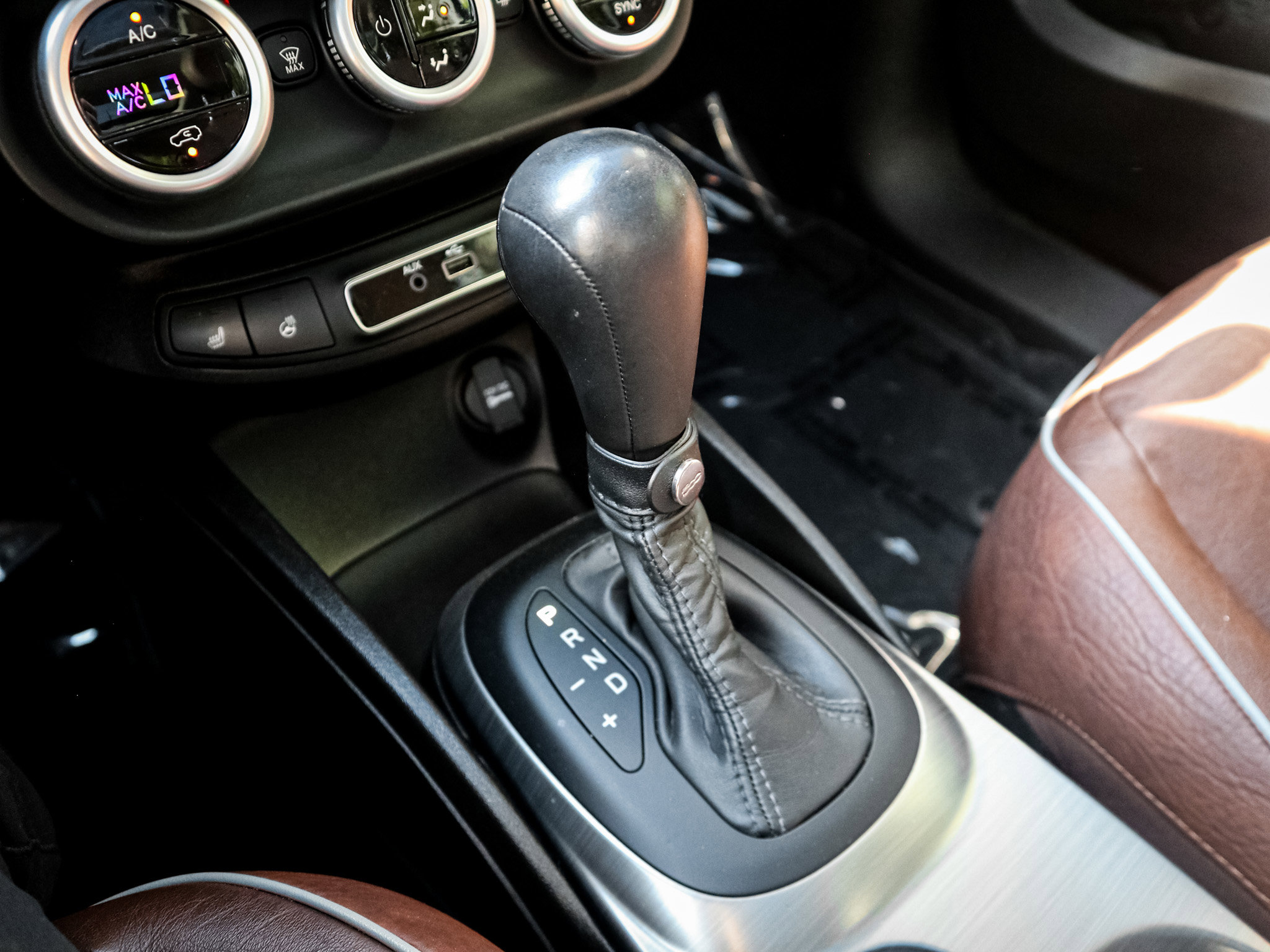 Used 2016 FIAT 500X Lounge image 26