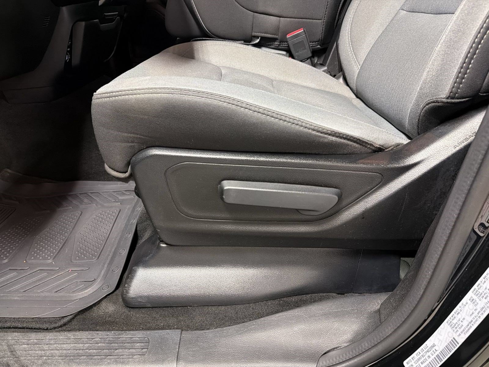 Used 2023 RAM 1500 Big Horn AWD/4WD image 14