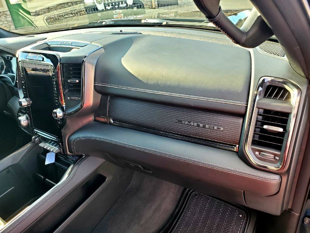 Used 2022 RAM 1500 Limited w/ Body-Colour Bumper Group image 45