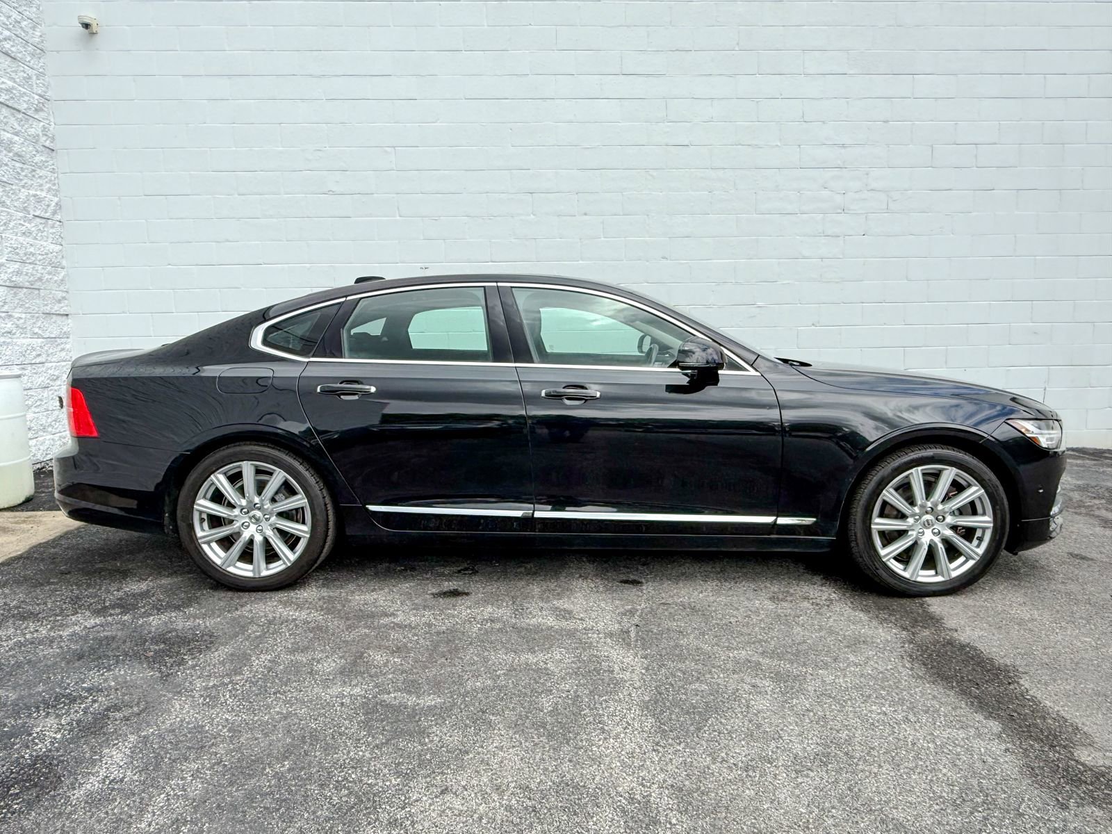 Used 2017 Volvo S90 T6 Inscription w/ Vision Package AWD/4WD image 8