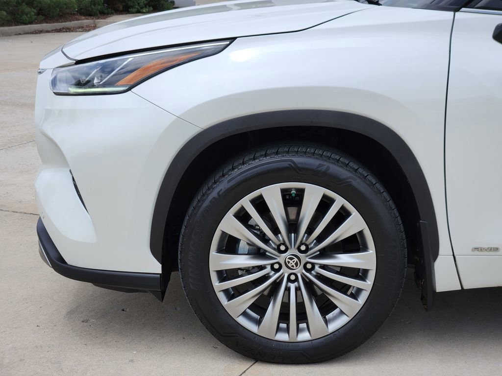Used 2020 Toyota Highlander Platinum AWD/4WD image 8