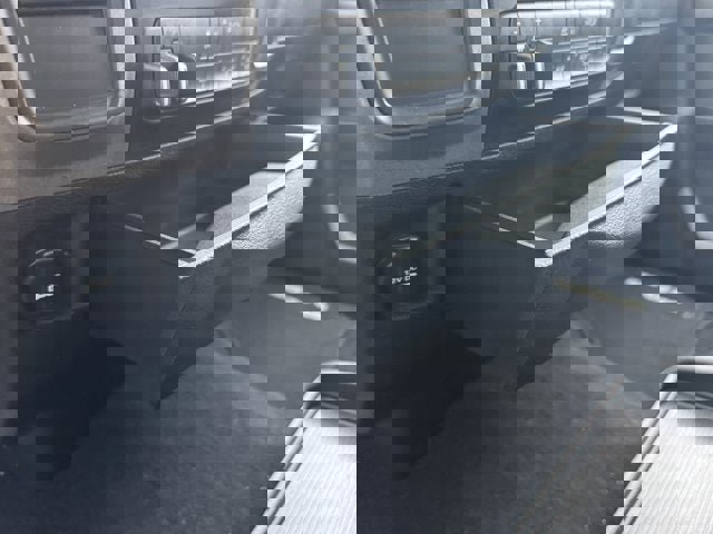 Used 2018 RAM 2500 Tradesman w/ Chrome Appearance Group image 23