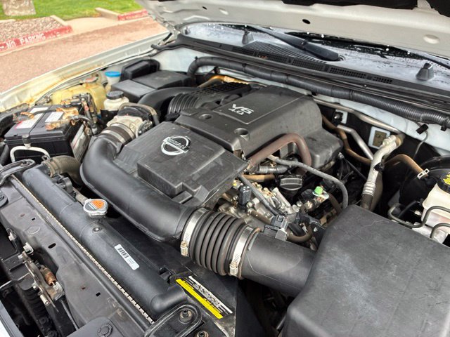 Used 2013 Nissan Frontier SV w/ SV Value Truck Pkg AWD/4WD image 32