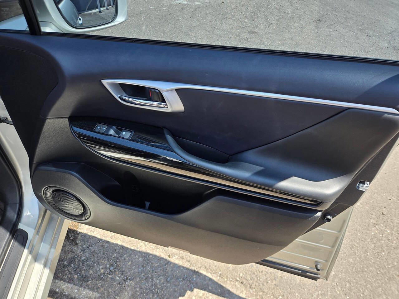 Used 2017 Toyota Mirai image 35