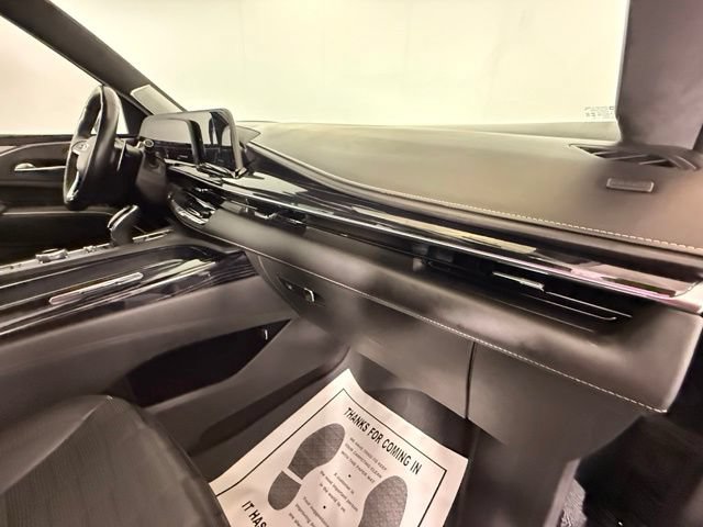 Used 2023 Cadillac Escalade V AWD/4WD image 53