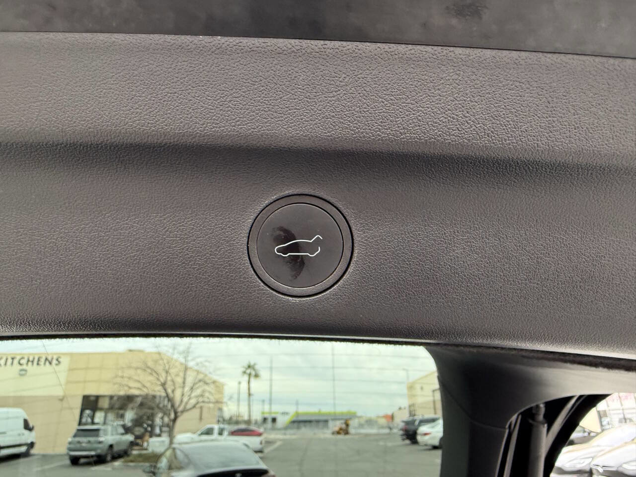 Used 2023 Tesla Model Y Performance image 24