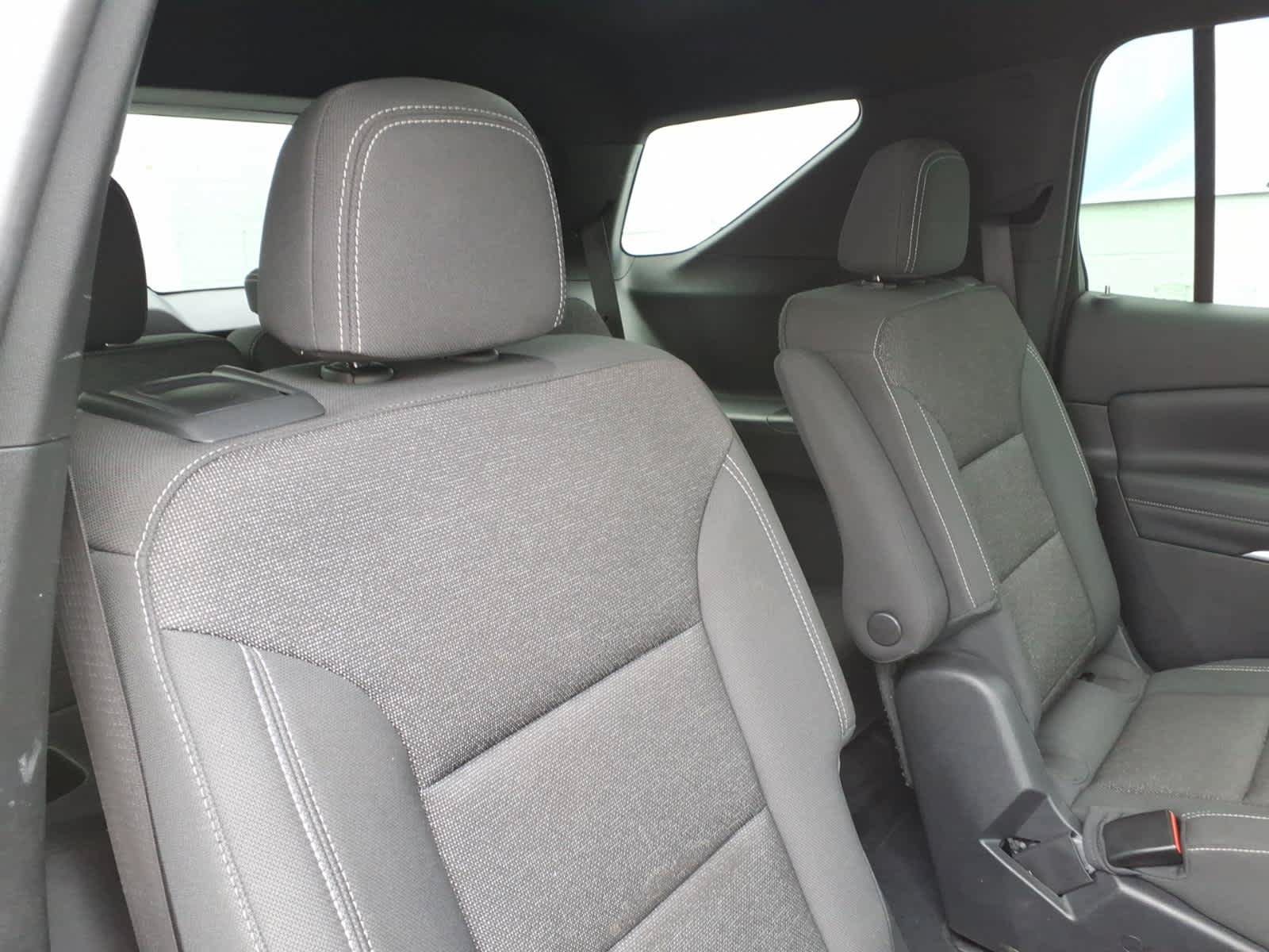 Used 2024 Chevrolet Traverse LT AWD/4WD image 23