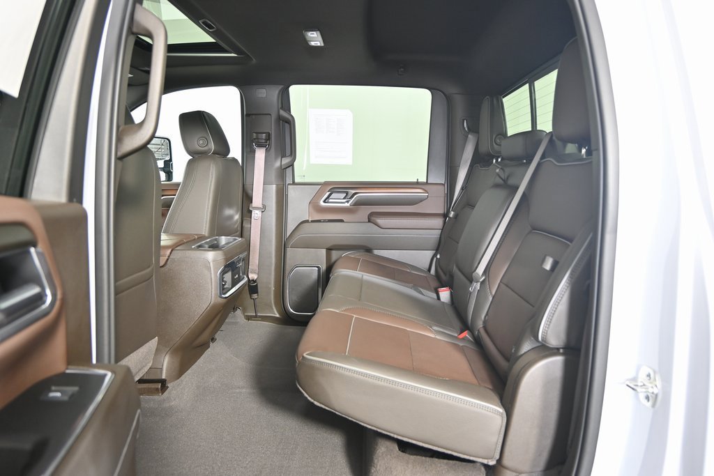 Used 2025 GMC Sierra 3500 Denali w/ Denali Reserve Package image 17