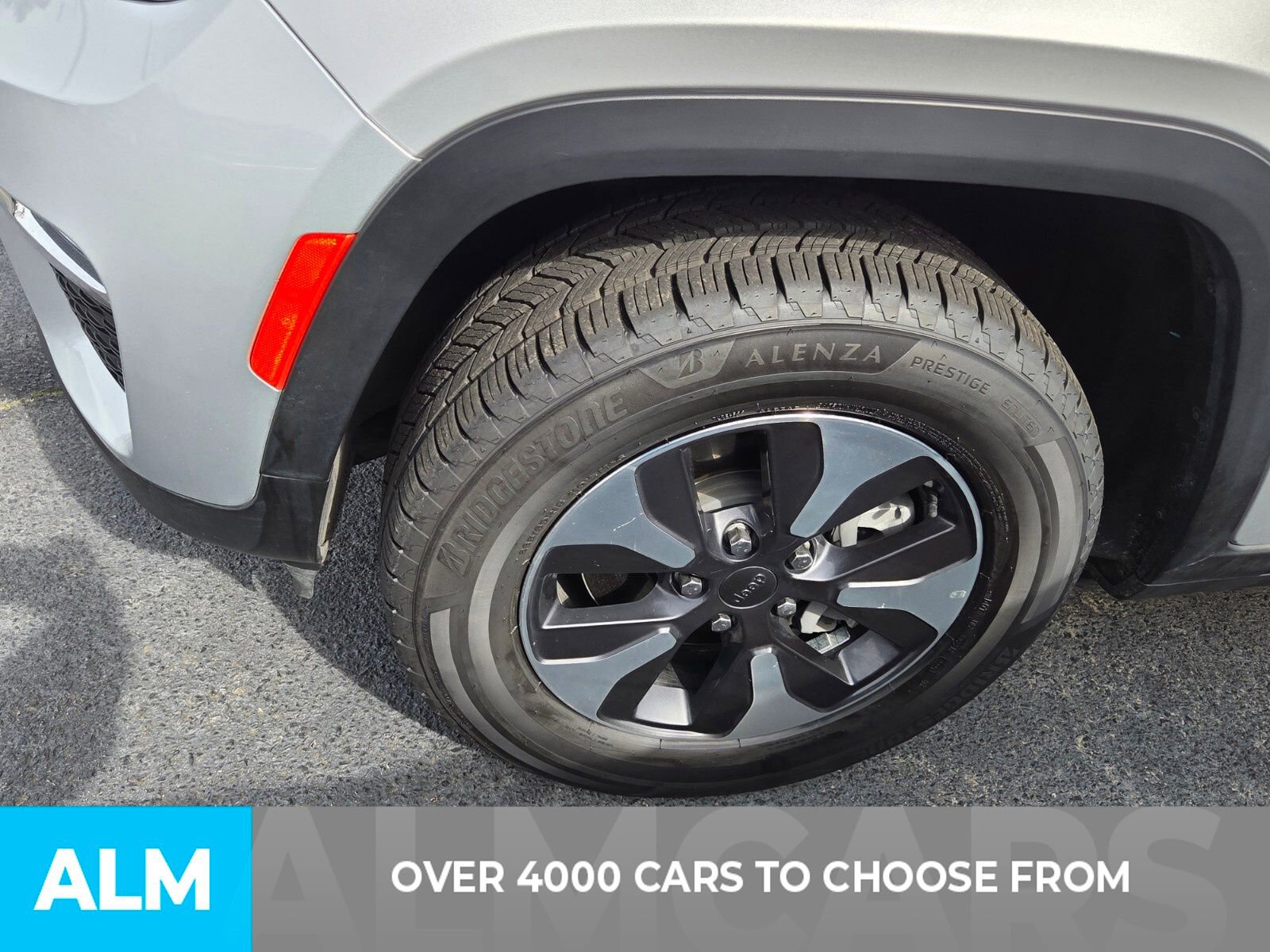 Used 2024 Jeep Grand Cherokee Limited 4xe image 3