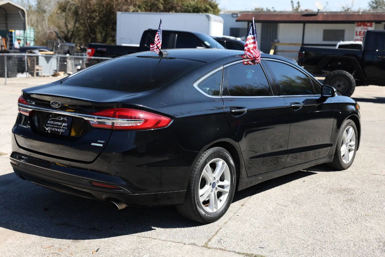 Used 2018 Ford Fusion SE w/ Fusion SE Technology Package image 7