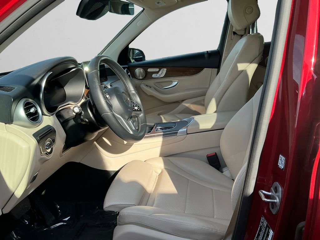 Used 2022 Mercedes-Benz GLC 300 4MATIC image 9