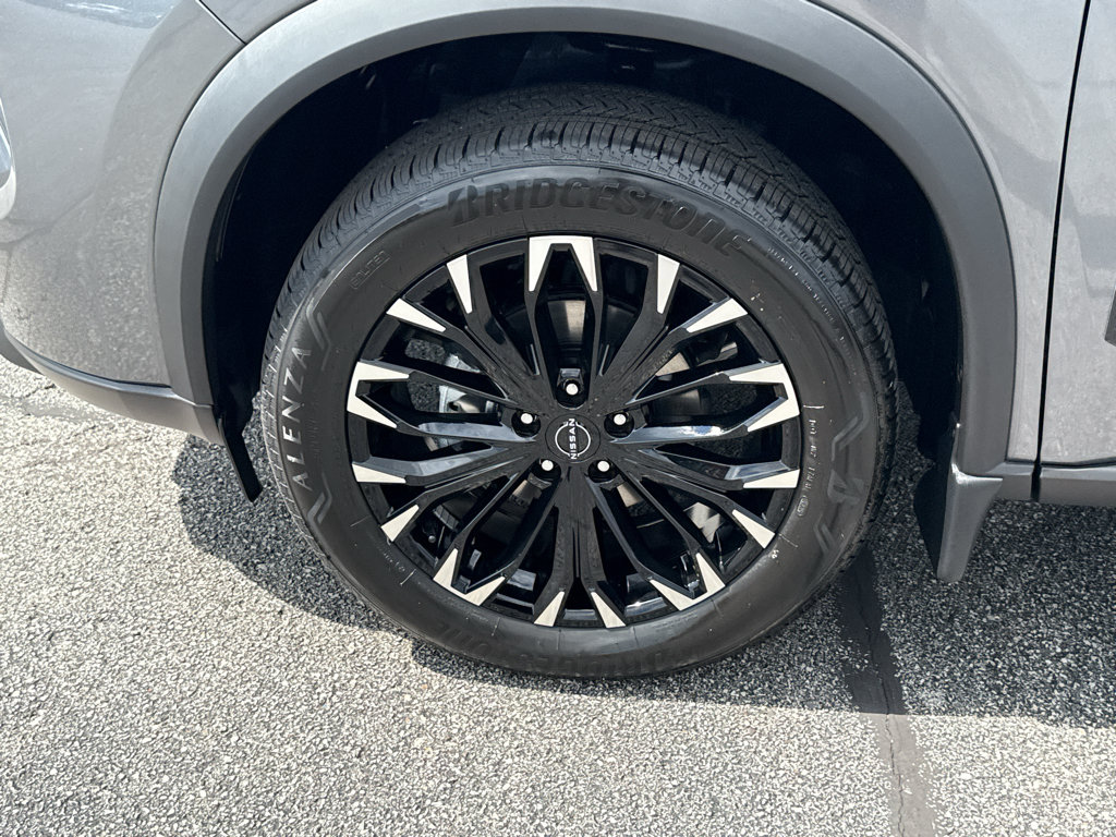 New 2026 Nissan Rogue Dark Armor AWD/4WD image 9