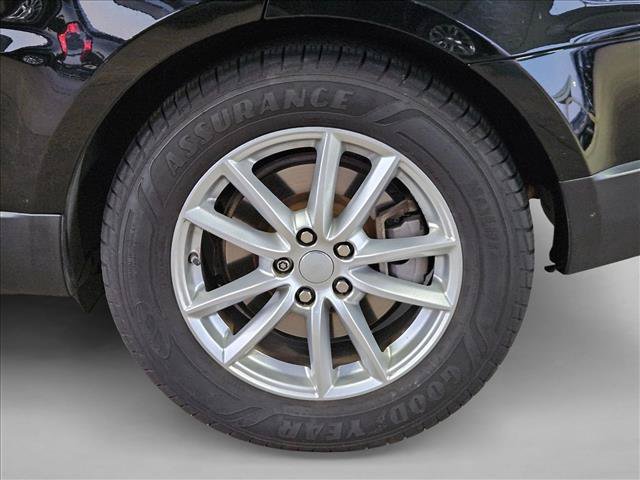 Used 2020 Land Rover Range Rover Sport SE AWD/4WD image 17