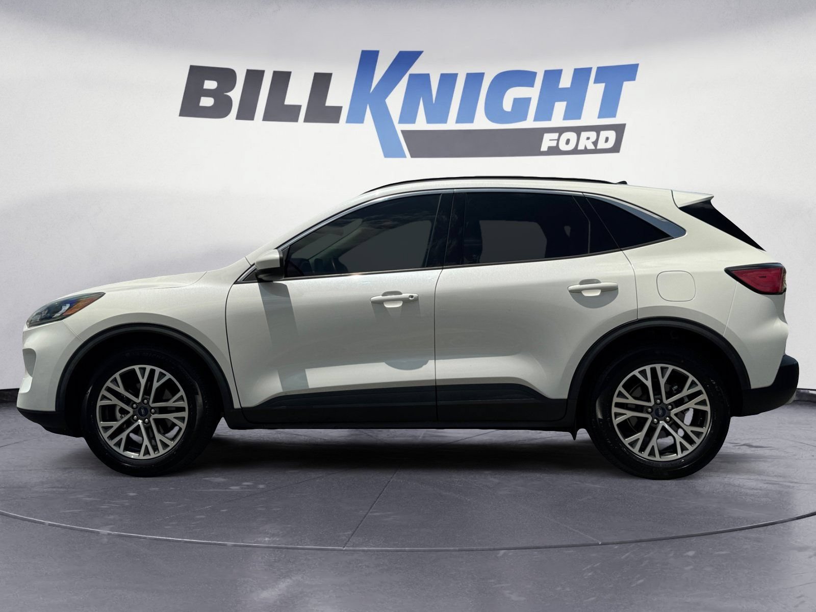 Used 2020 Ford Escape SEL FWD image 1
