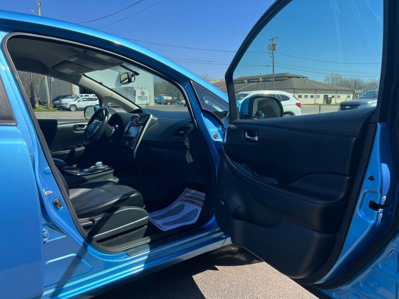 Used 2014 Nissan Leaf SL w/ Premium Package image 59