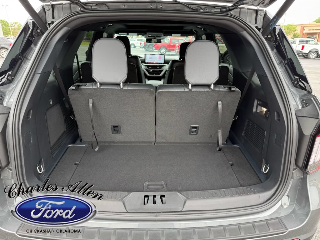 Used 2025 Ford Explorer ST-Line w/ Premium Package AWD/4WD image 20
