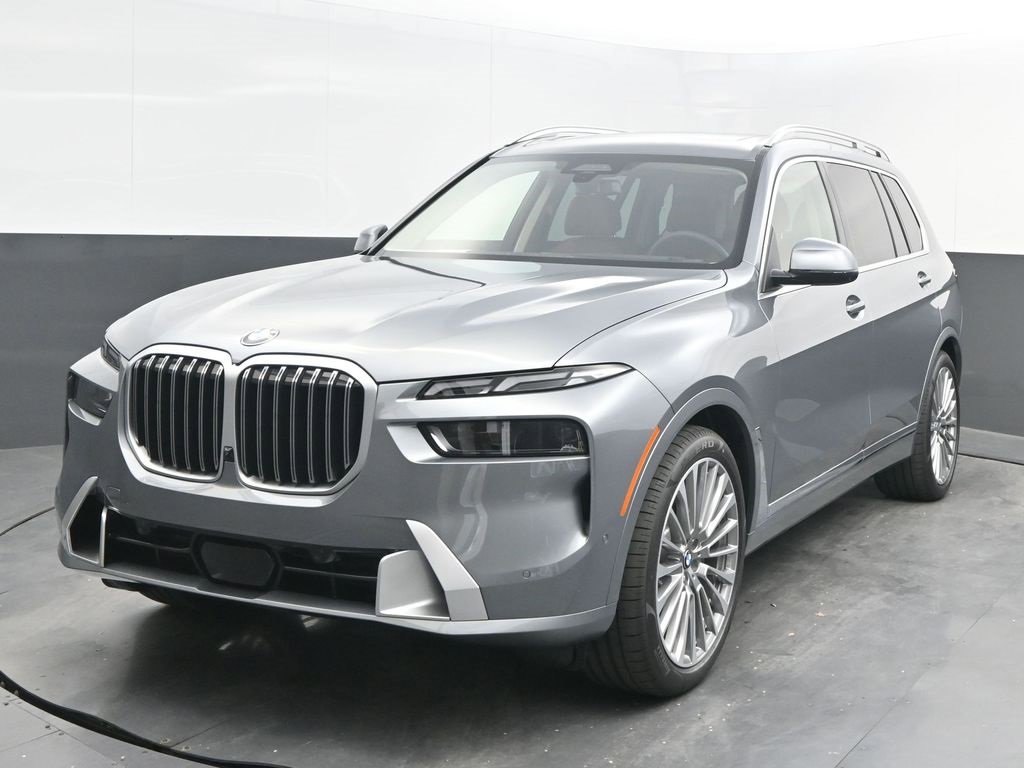 New 2026 BMW X7 xDrive40i image 3