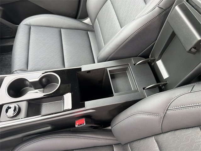 New 2026 Chevrolet Equinox LT w/ Convenience Package II image 25