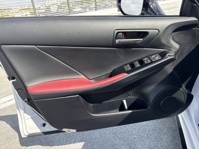 Used 2025 Lexus IS 350 F Sport RWD image 13