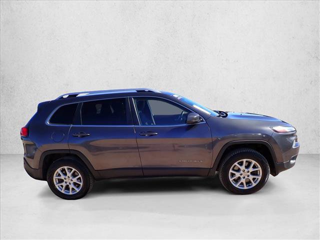 Used 2015 Jeep Cherokee Latitude w/ Cold Weather Group image 5