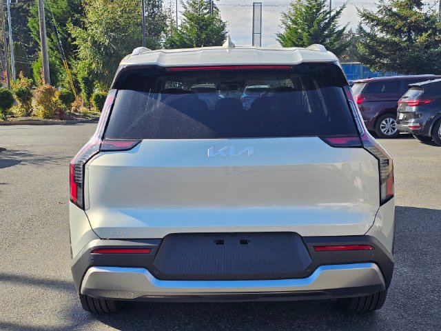 New 2026 Kia EV9 Wind AWD/4WD image 4