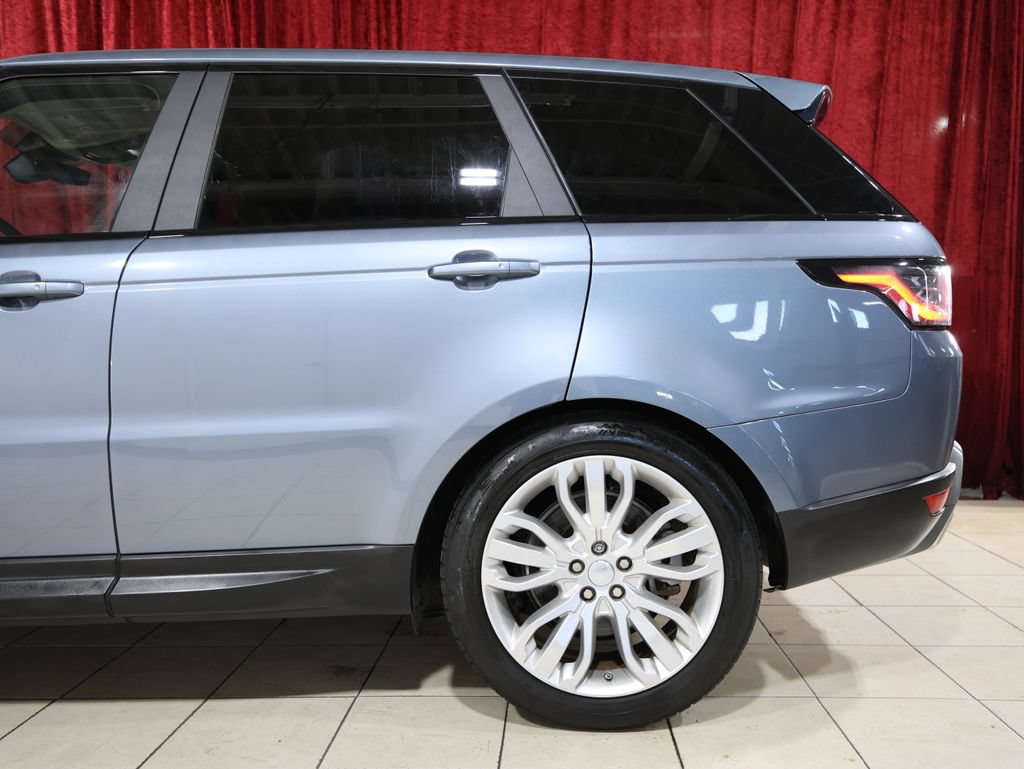 Used 2019 Land Rover Range Rover Sport SE AWD/4WD image 6