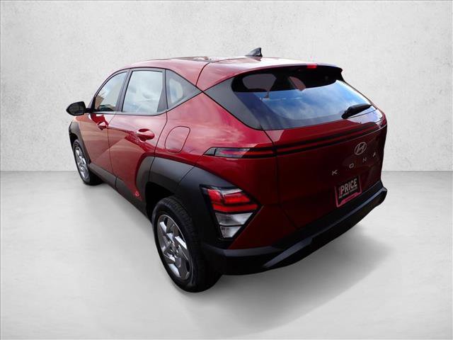 Used 2024 Hyundai Kona SE image 2