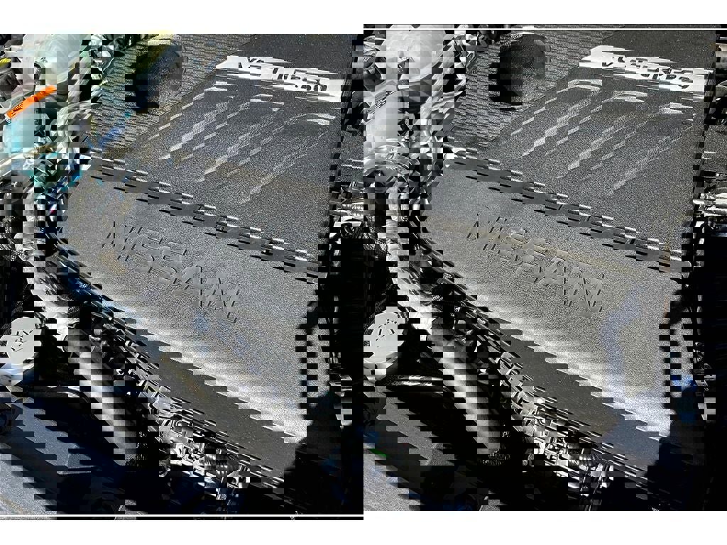 Used 2024 Nissan Rogue SV image 34