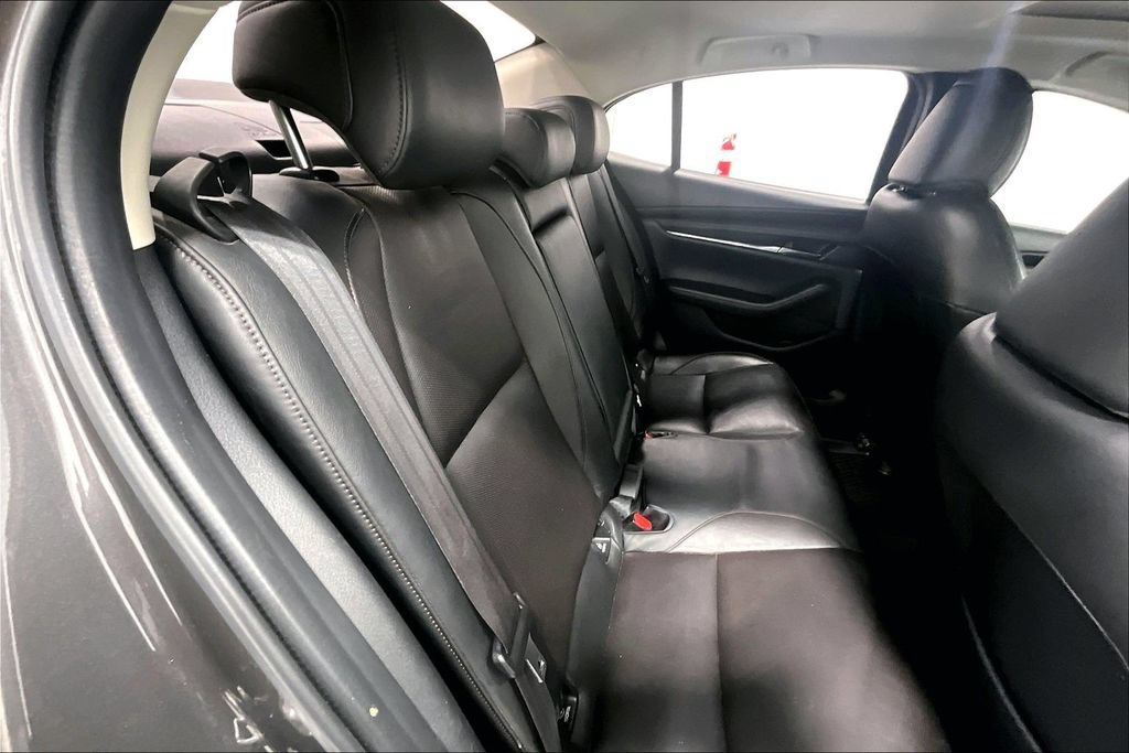 Used 2021 MAZDA MAZDA3 s FWD image 32