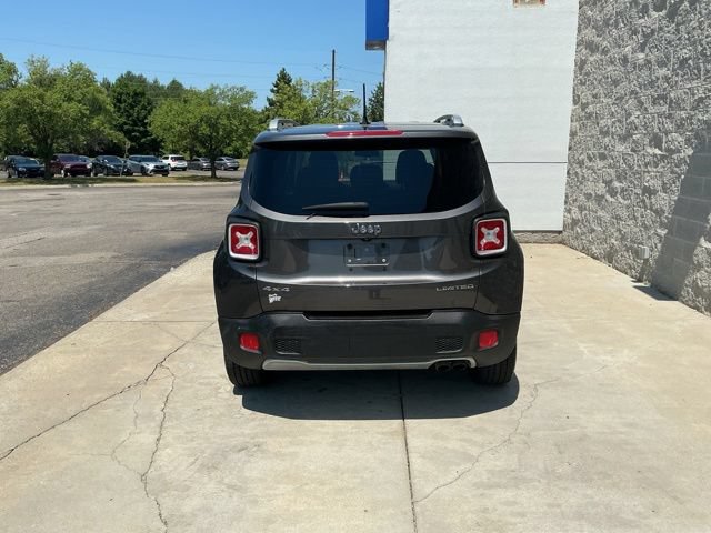 Used 2016 Jeep Renegade Limited AWD/4WD image 10