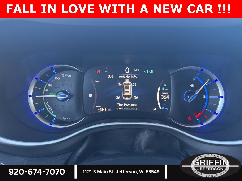 Used 2024 Chrysler Pacifica Select image 24