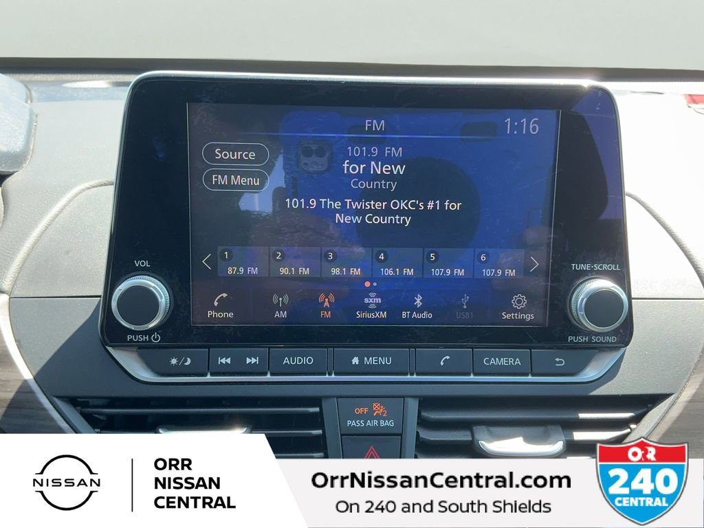Used 2025 Nissan Altima 2.5 SV FWD image 22